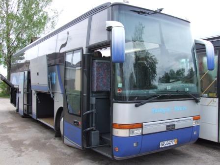 bus rental Paris, France Van Hool 45 50 seats